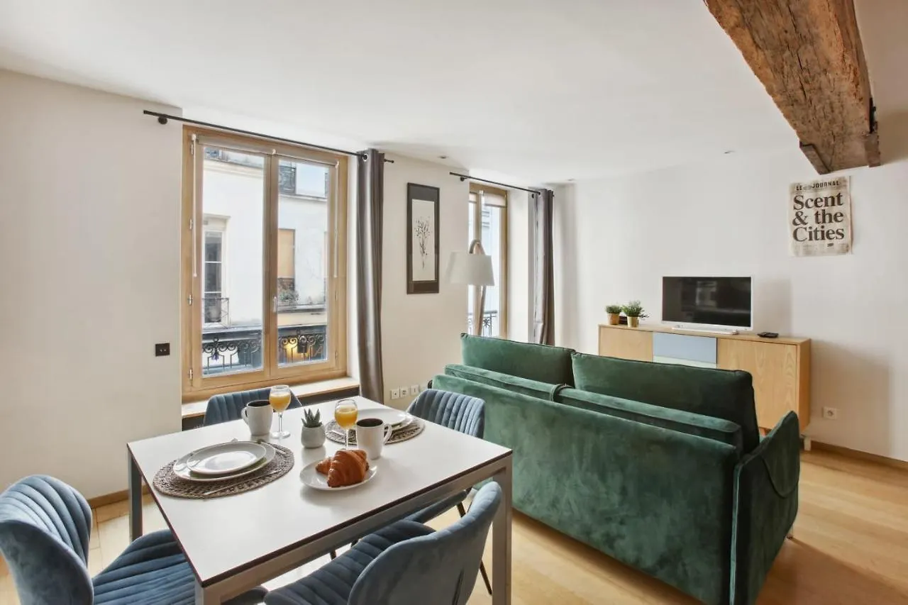 Saint Germain - Mabillon Paris City Apartment 0*,