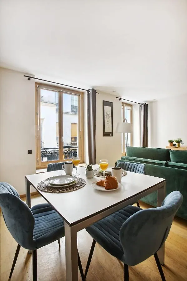 Saint Germain - Mabillon Paris City Apartment