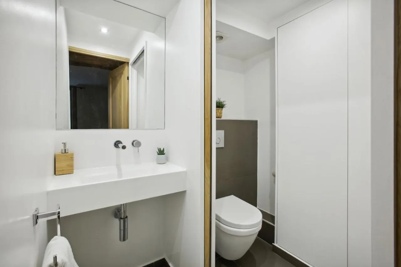 Saint Germain - Mabillon Paris City Apartment