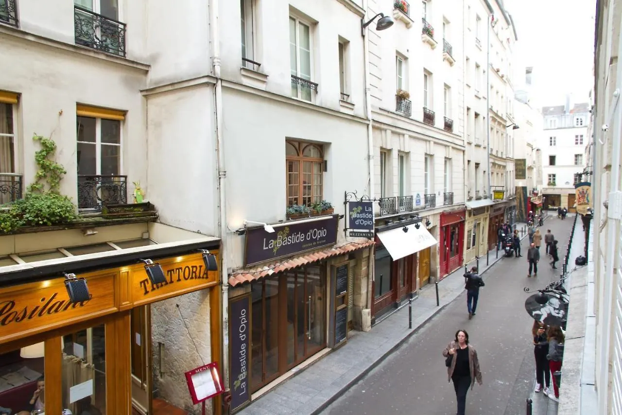 Saint Germain - Mabillon Paris City Apartment
